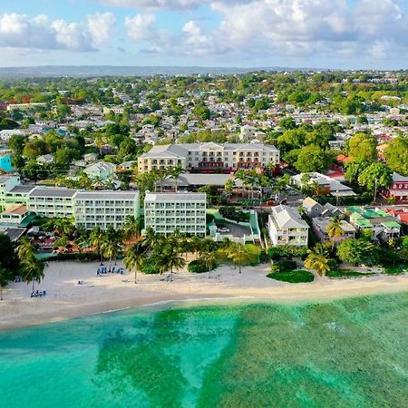 Courtyard By Marriott Bridgetown, Barbados Hotel Buitenkant foto