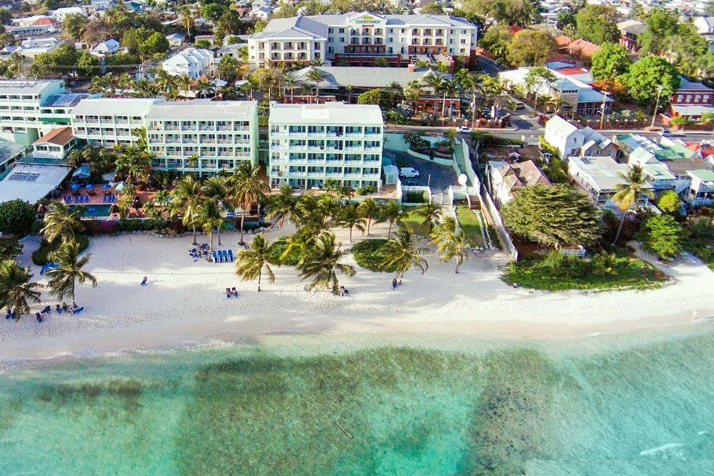 Courtyard By Marriott Bridgetown, Barbados Hotel Buitenkant foto