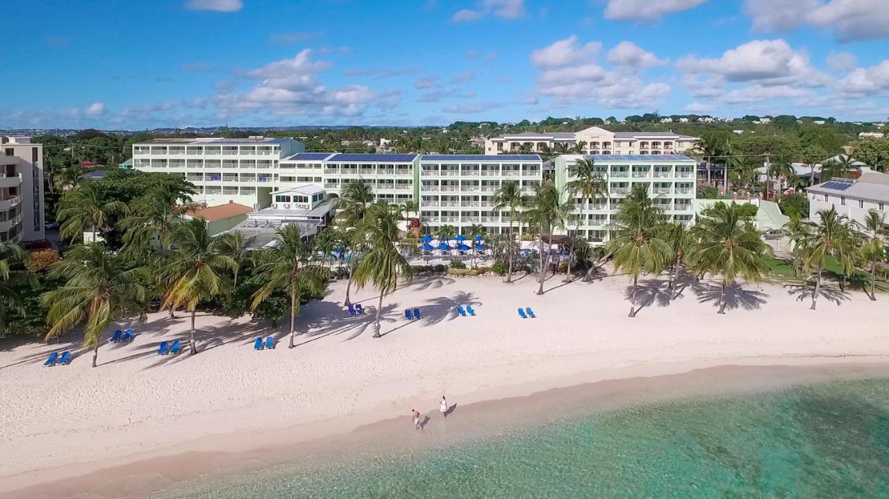 Courtyard By Marriott Bridgetown, Barbados Hotel Buitenkant foto