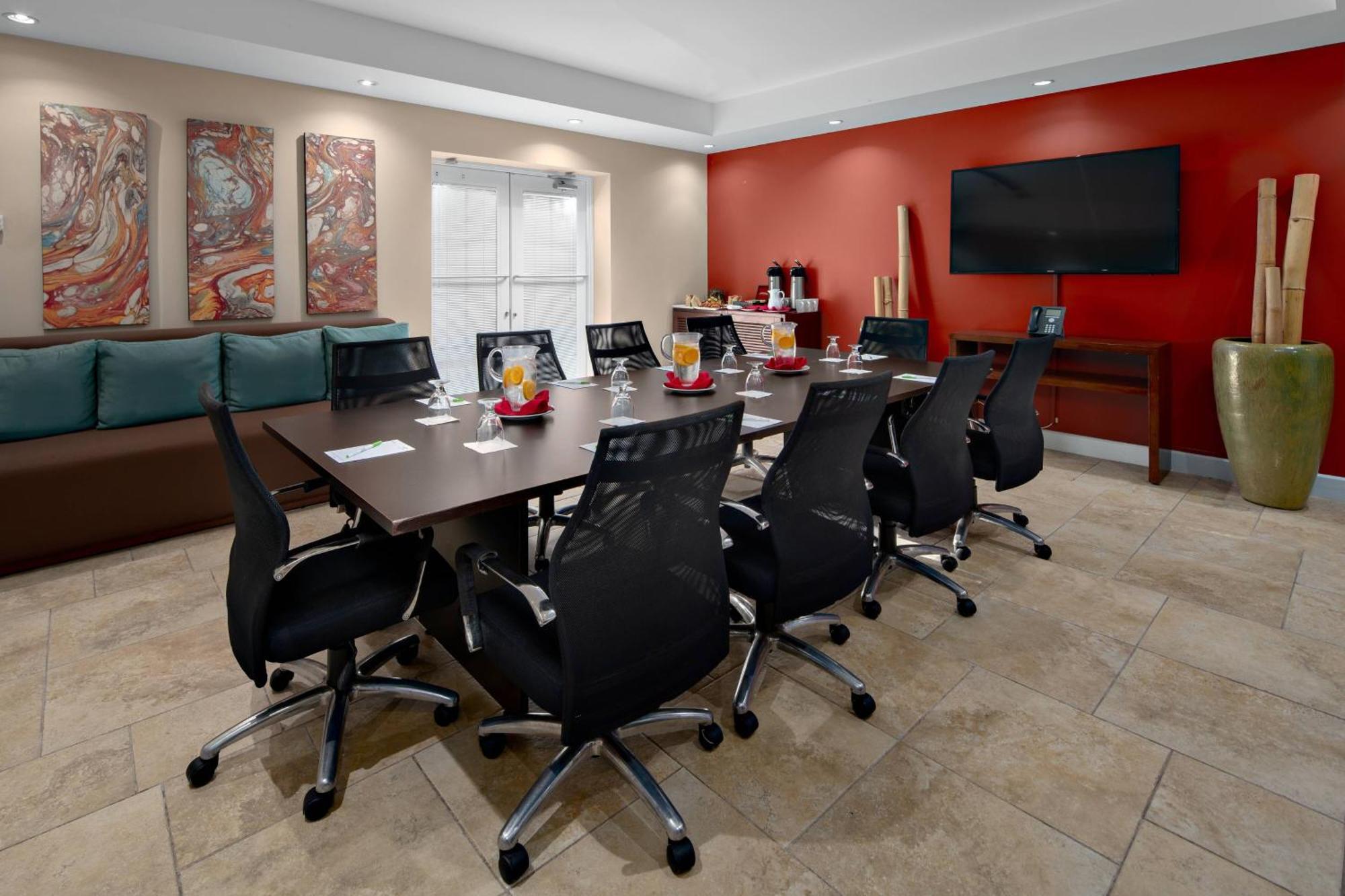 Courtyard By Marriott Bridgetown, Barbados Hotel Buitenkant foto