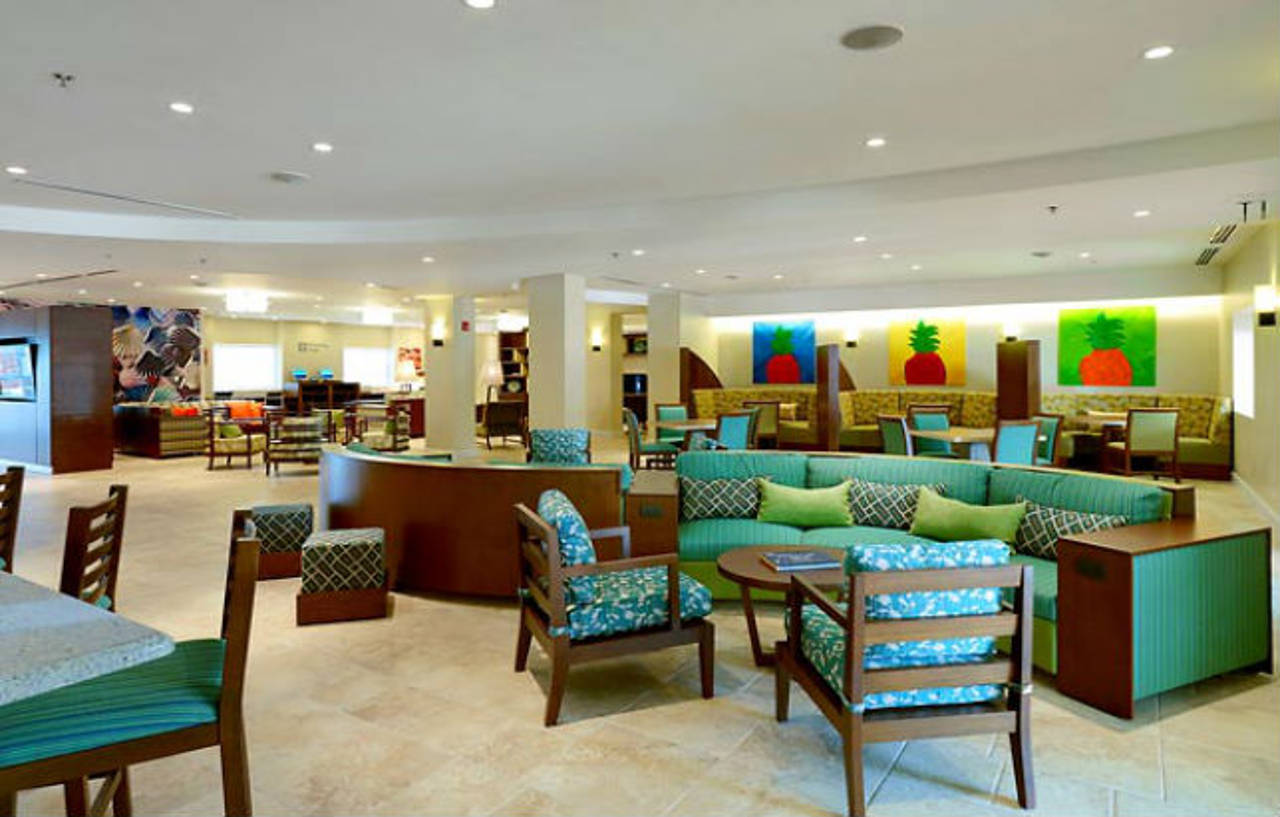 Courtyard By Marriott Bridgetown, Barbados Hotel Buitenkant foto